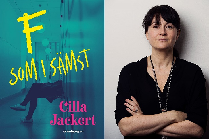 En bild av bokens omslag och en bild på författaren. På omslaget är det en skolkorridor där ett par ben i kors sticker fram bakom ett skåp. Författaren står med armarna i kors och tittar in i kamerna. Hon har lugg och långt hår i tofs. Hon ser allvarlig ut.